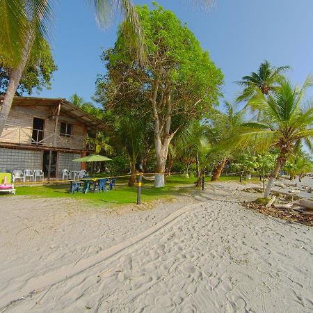 Las Cabanas De Mario Necoclí Eksteriør bilde