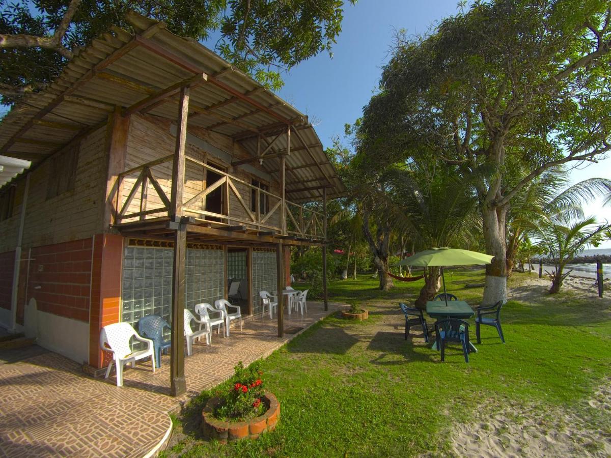 Las Cabanas De Mario Necoclí Eksteriør bilde